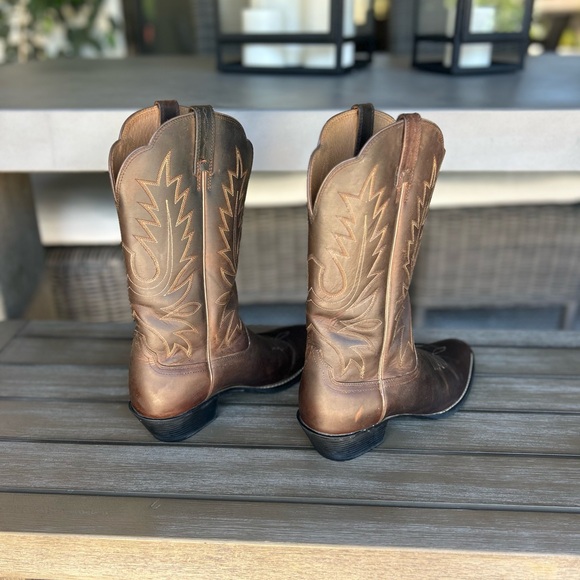 ARIAT- Heritage R Toe Western Boot - Picture 4 of 8